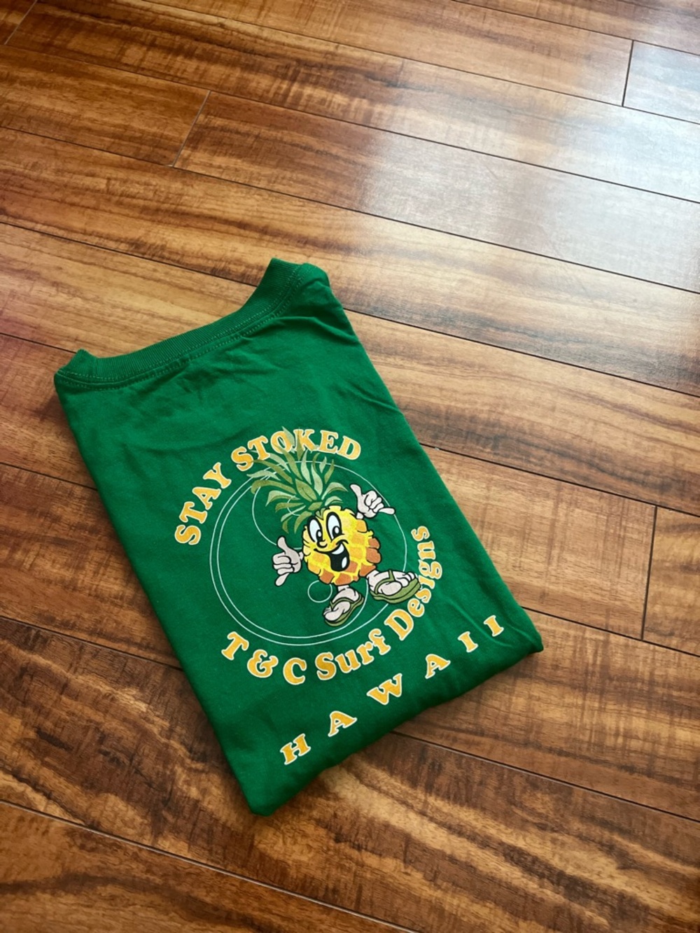"Stay Stoked" Green Pineapple Tee - Hawaii
